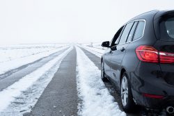 Albacete,,Spain;,2021-01-08;,Wheel,Marks,On,Snow,And,Car